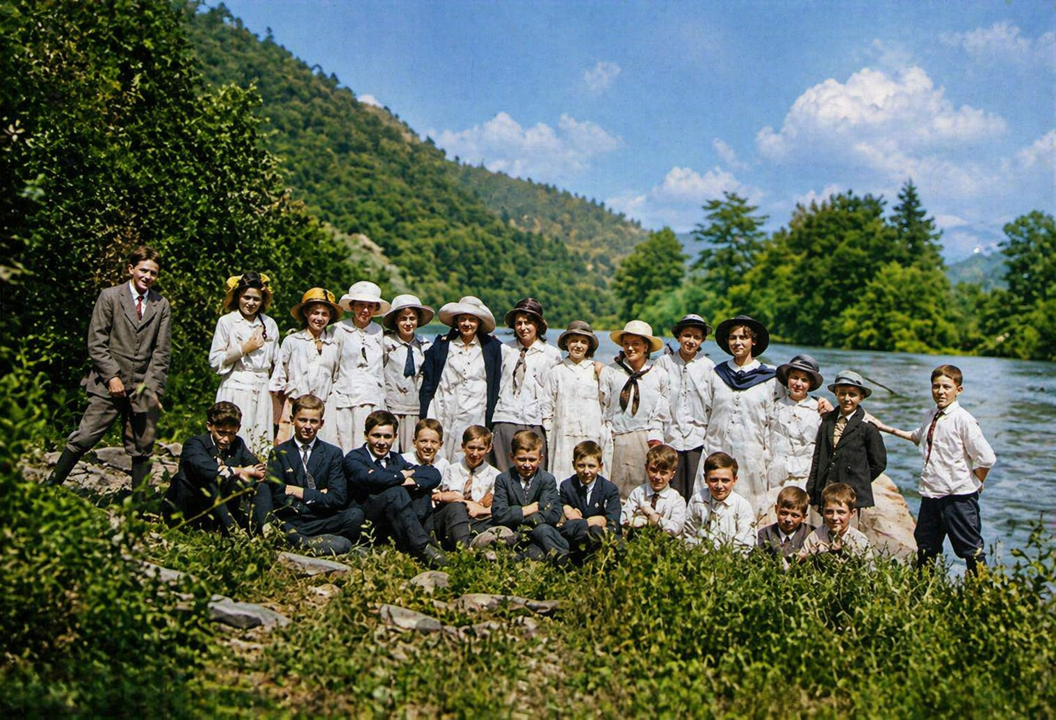 Beard family group photograph, Burnside, West Virginia, June 1916